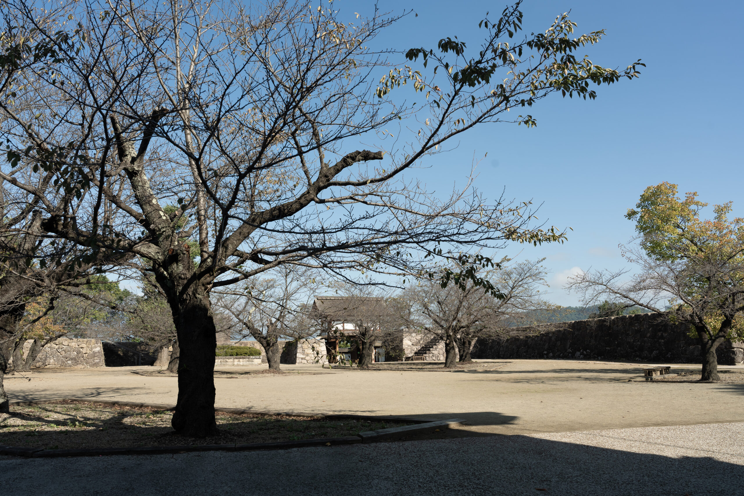 日本長野景點｜真田十代松代城下町散策、挑戰松代燒製陶體驗與享受ろくもん六文觀光列車主廚的美味宴席料理(真田邸、文武學校、松代陶苑、川中島古戰場史跡公園、割烹きたざわ、長野大都會飯店)