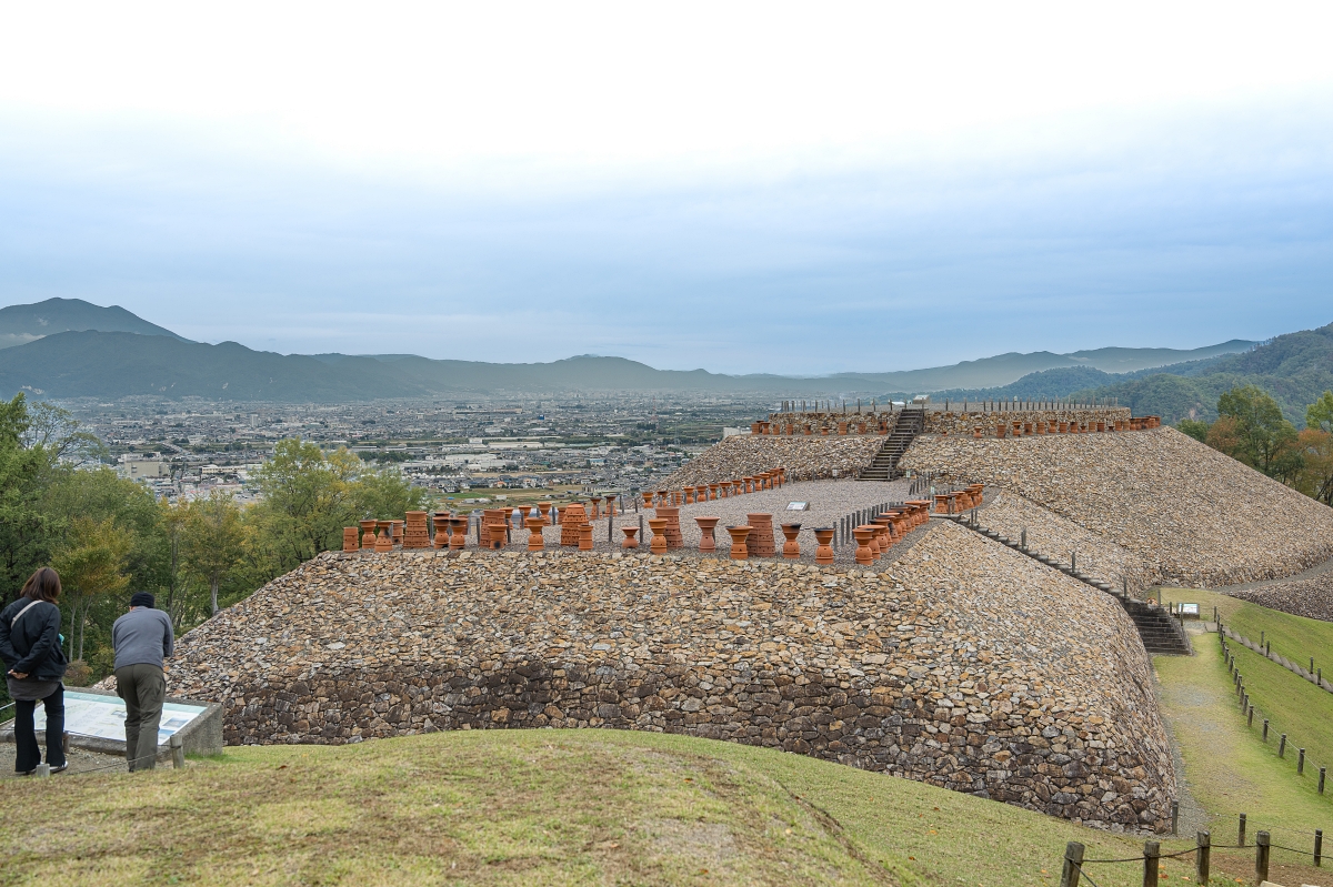 日本長野景點｜千曲市森將軍塚古墳與姨捨梯田風景壯麗，夜宿美肌之湯戶倉上山田溫泉，體驗溫泉街與特色小酒館魅力！(圓山莊、スナック) @歐拉。旅行不孤單