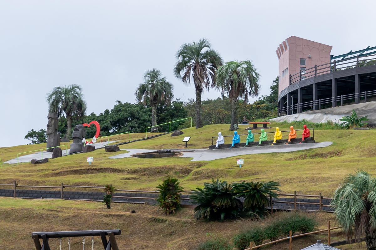 日本宮崎景點｜日南太陽公園世界唯一被授權可複製摩艾石像的地方，居然有挖鼻孔摩艾像！  (サンメッセ日南 / SUN MESSE NICHINAN)