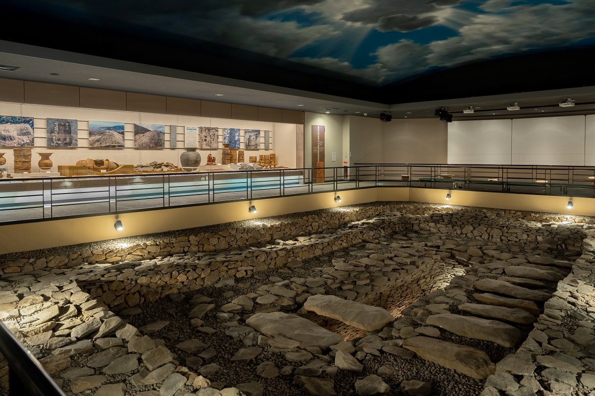 日本長野景點｜千曲市森將軍塚古墳與姨捨梯田風景壯麗，夜宿美肌之湯戶倉上山田溫泉，體驗溫泉街與特色小酒館魅力！(圓山莊、スナック)