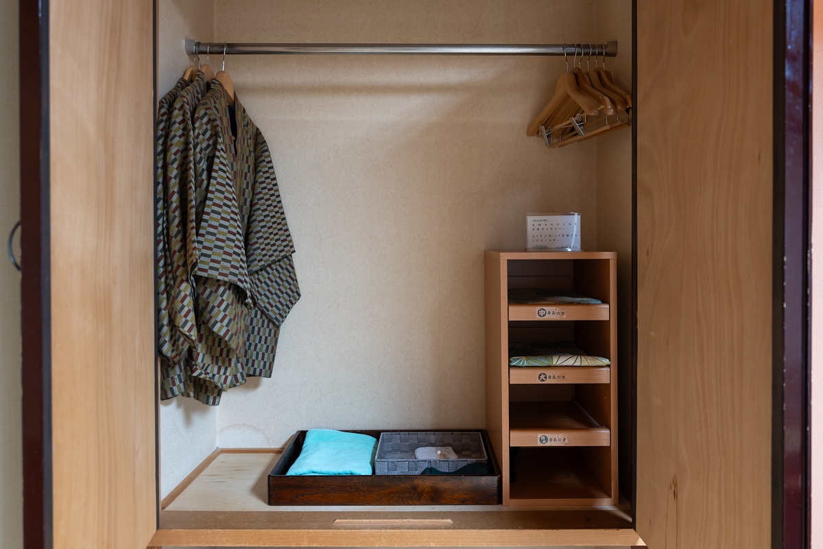 日本長野景點｜千曲市森將軍塚古墳與姨捨梯田風景壯麗，夜宿美肌之湯戶倉上山田溫泉，體驗溫泉街與特色小酒館魅力！(圓山莊、スナック)