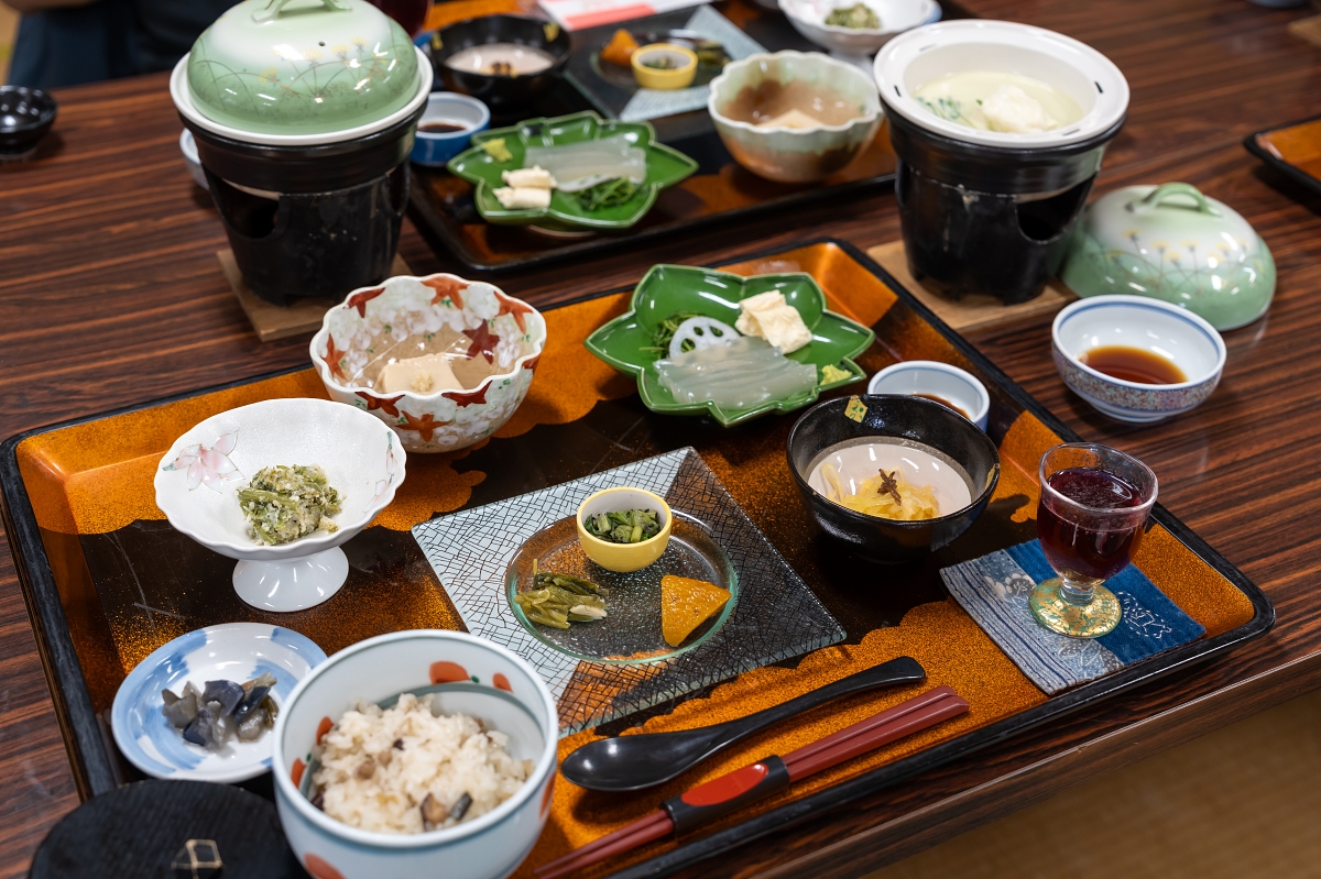 日本鳥取美食景點｜台灣虎航直飛米子機場交通接駁車班次&20個鳥取美食景點購物介紹(台灣鳥取直飛、台北桃園機場直飛米子鬼太郎空港、非鳥取柯南機場)