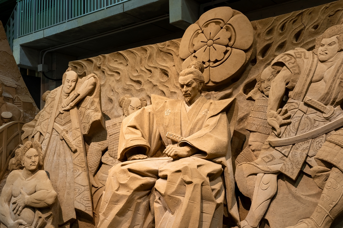 日本鳥取景點｜砂之美術館大型室內沙雕臨場感十足，世界頂尖沙雕大師齊聚打造震撼人心作品(鳥取砂丘旁砂の美術館)